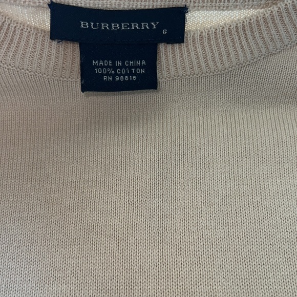 Authentic Burberry Sweater - Picture 3 of 4